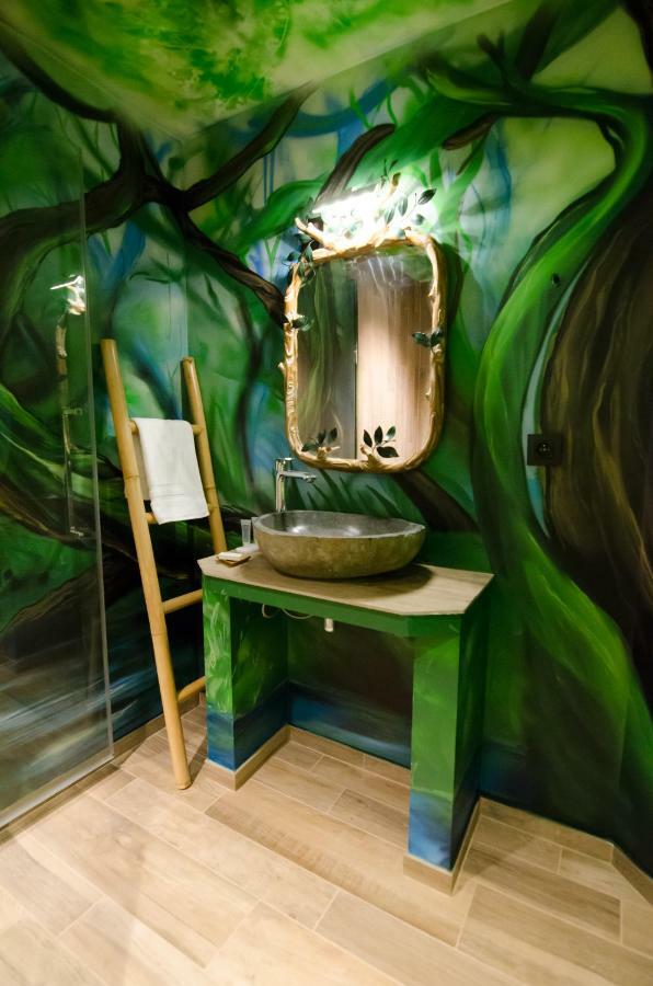 River Lodge Hotel Insolite Maredsous Zewnętrze zdjęcie