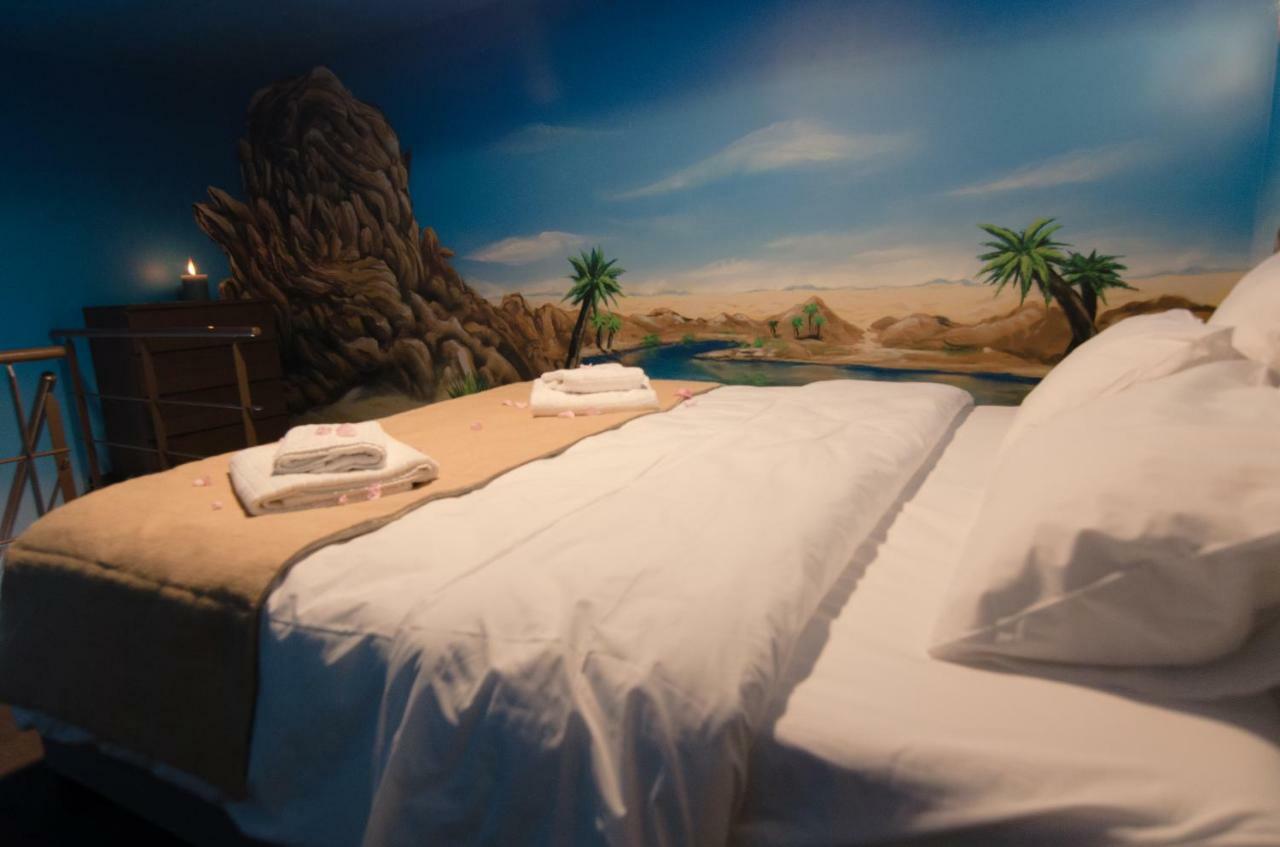 River Lodge Hotel Insolite Maredsous Zewnętrze zdjęcie