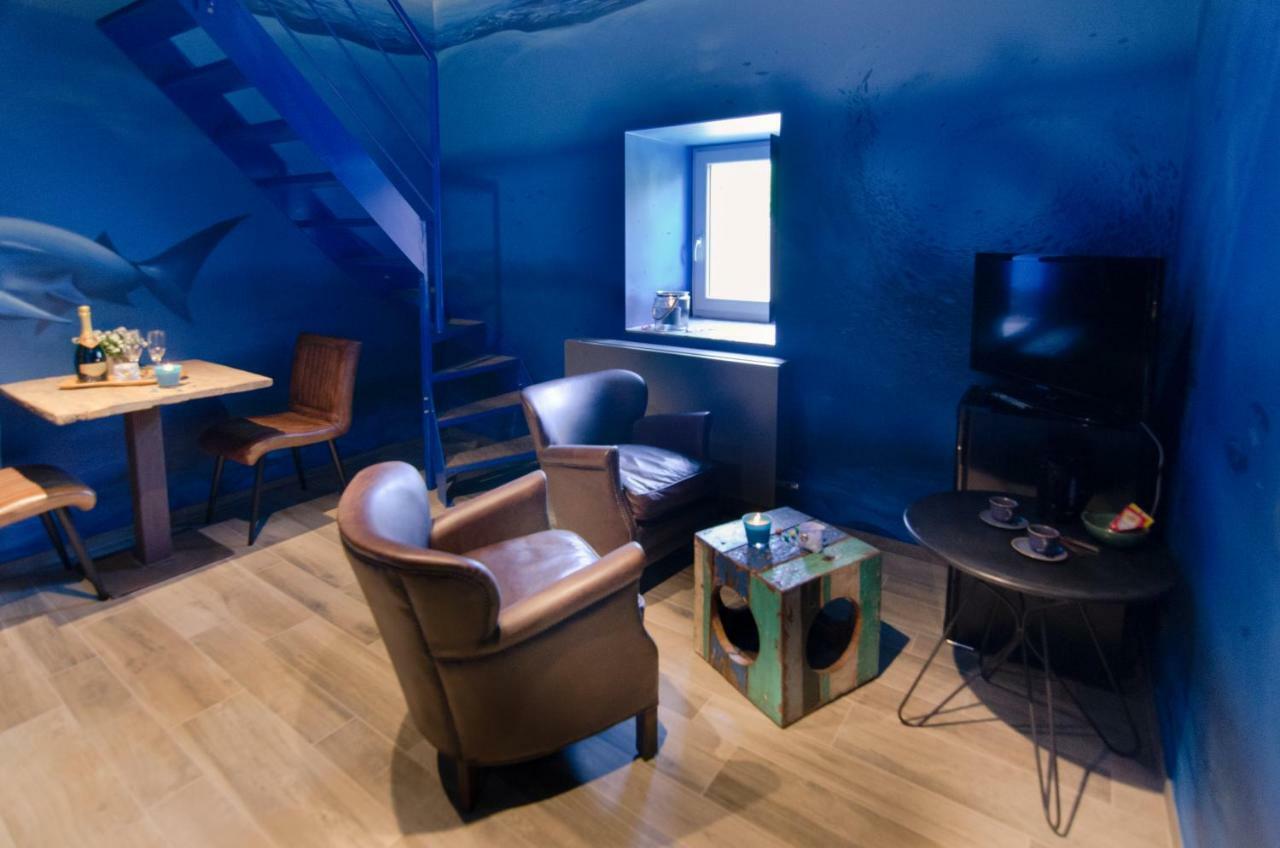 River Lodge Hotel Insolite Maredsous Zewnętrze zdjęcie